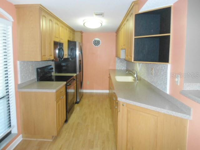 COVE CAY VILLAGE IV - Residential