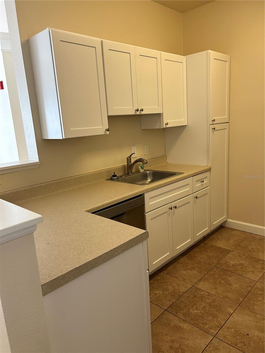 THE PALMS OF CORTEZ - Residential Lease