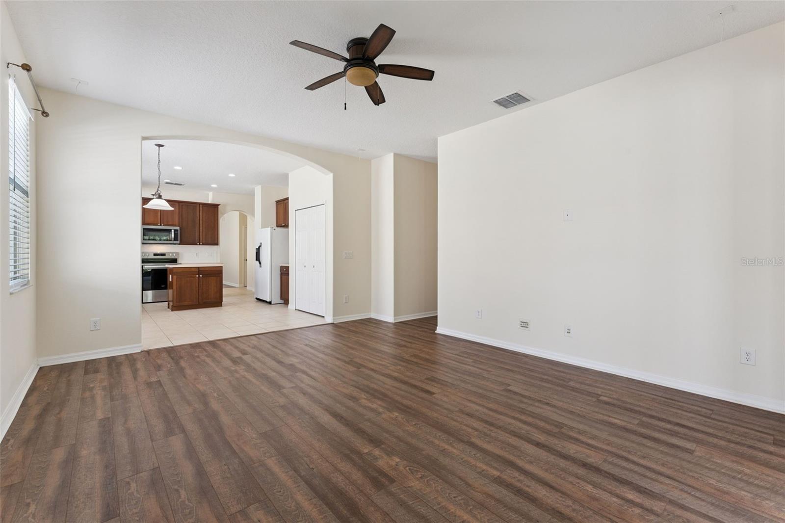 WATERFORD TRLS PH I - Residential Lease