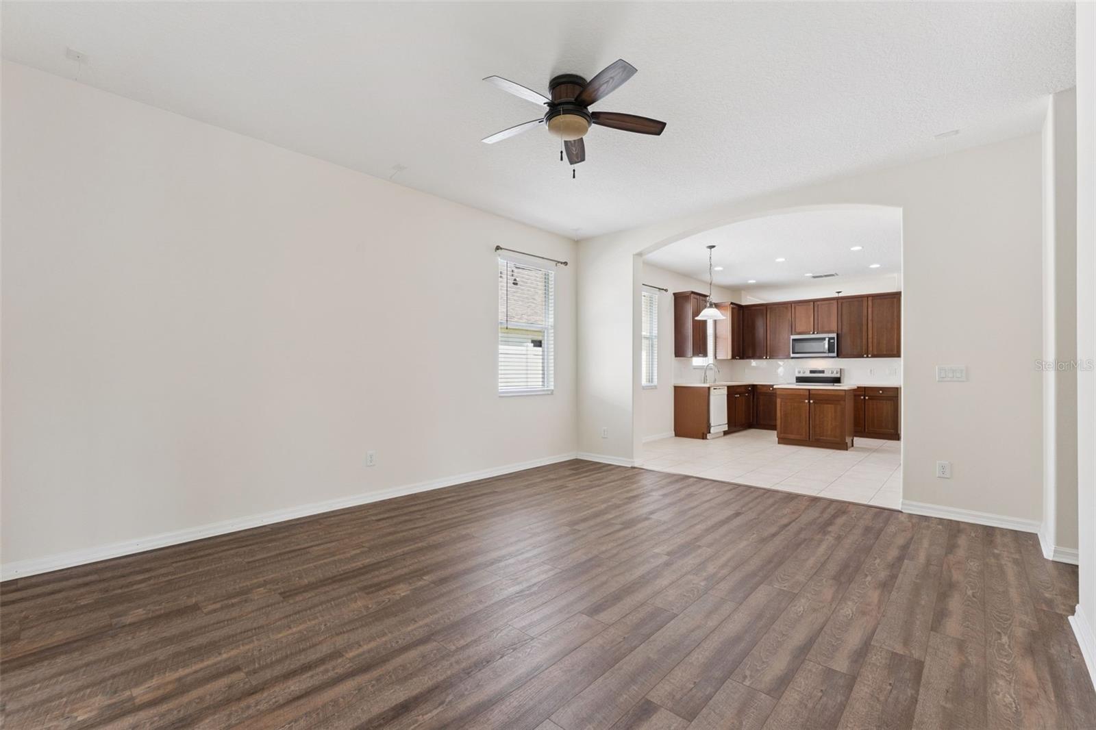 WATERFORD TRLS PH I - Residential Lease