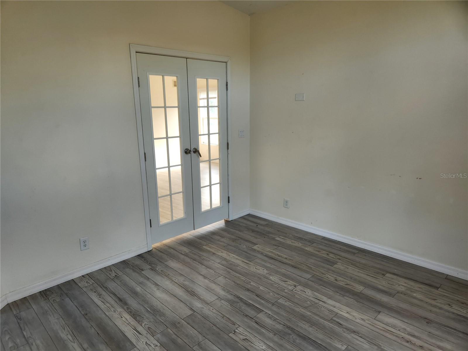 CANAVERAL ACRES 2 - Residential Lease