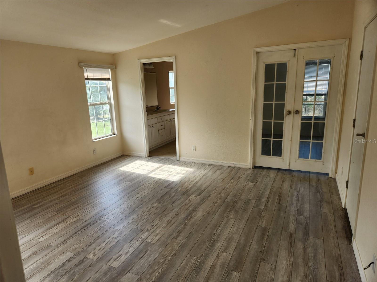 CANAVERAL ACRES 2 - Residential Lease