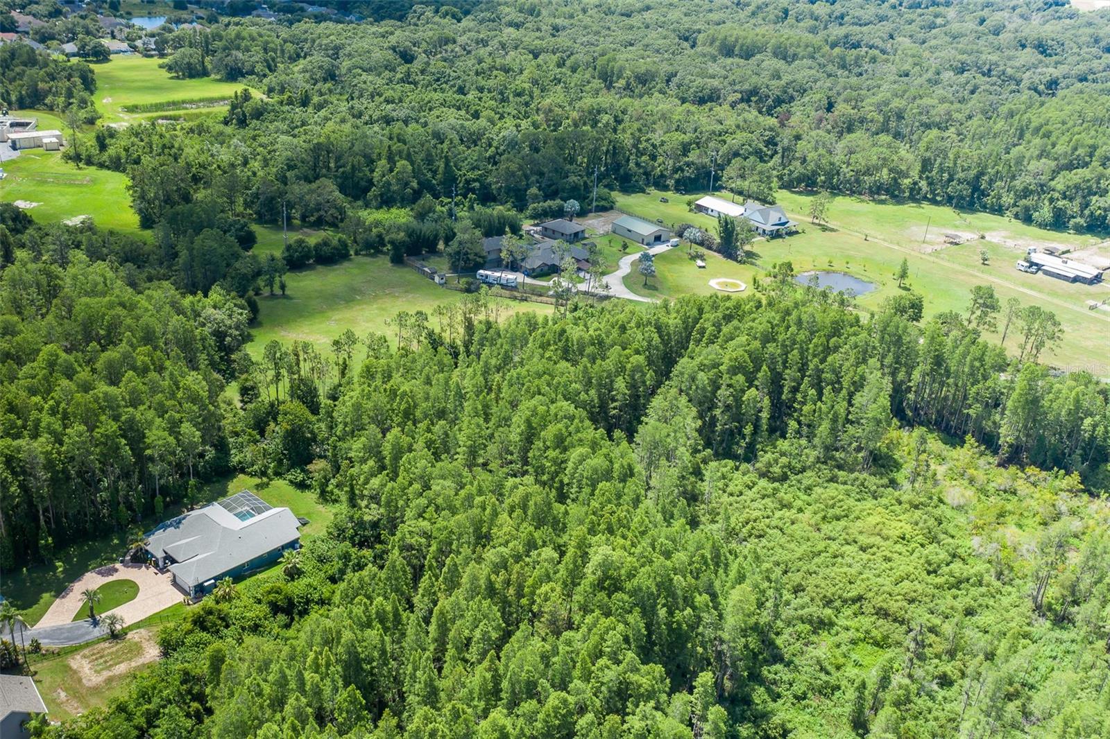 HORSESHOE ESTATES - Land