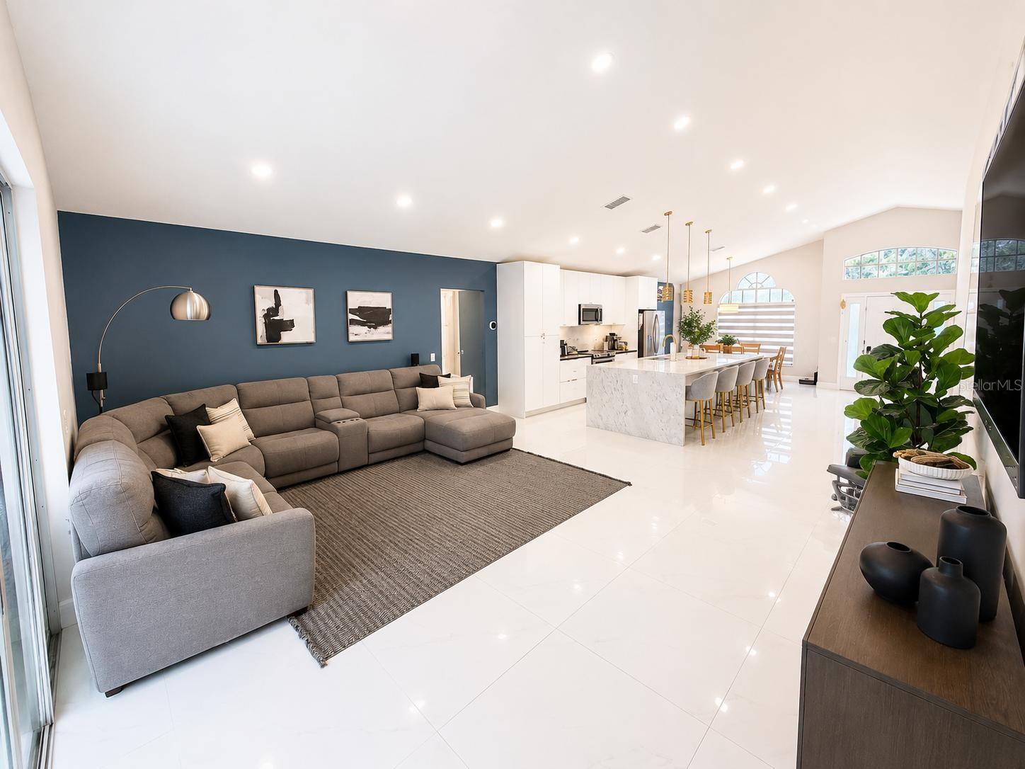 BLOOMINGDALE SEC P Q - Residential