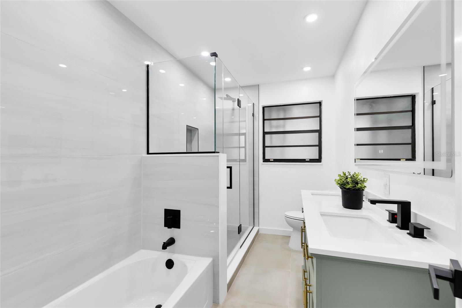 ORANGE BLOSSOM HILLS UN 12 - Residential
