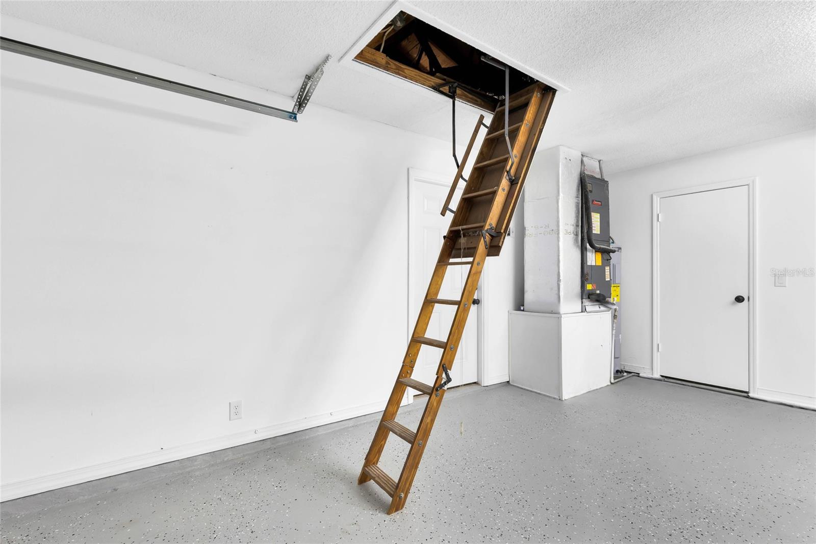 ORANGE BLOSSOM HILLS UN 12 - Residential