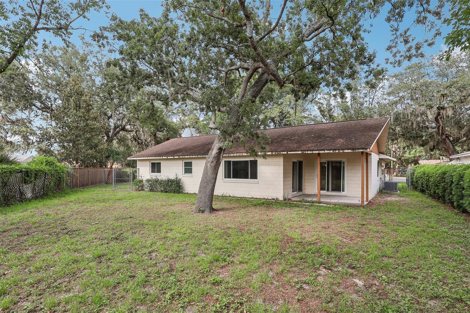 ARBOR RIDGE WEST - Residential
