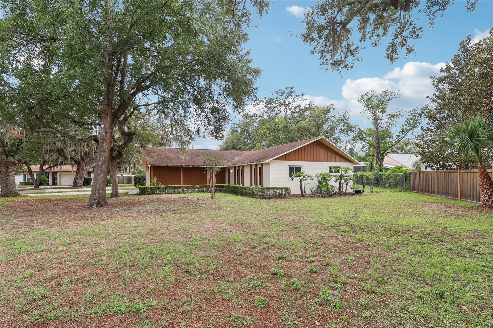 ARBOR RIDGE WEST - Residential