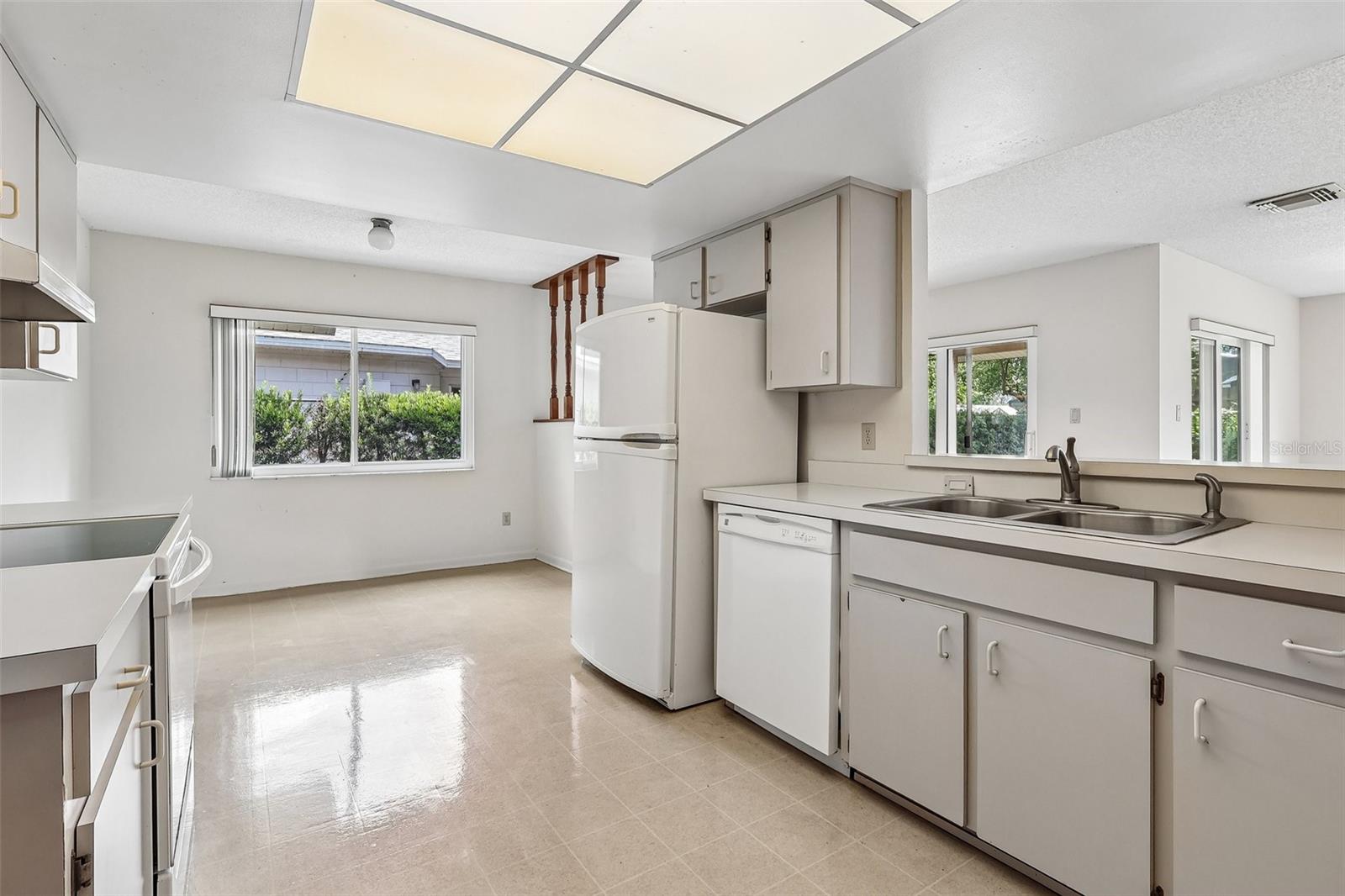 ARBOR RIDGE WEST - Residential