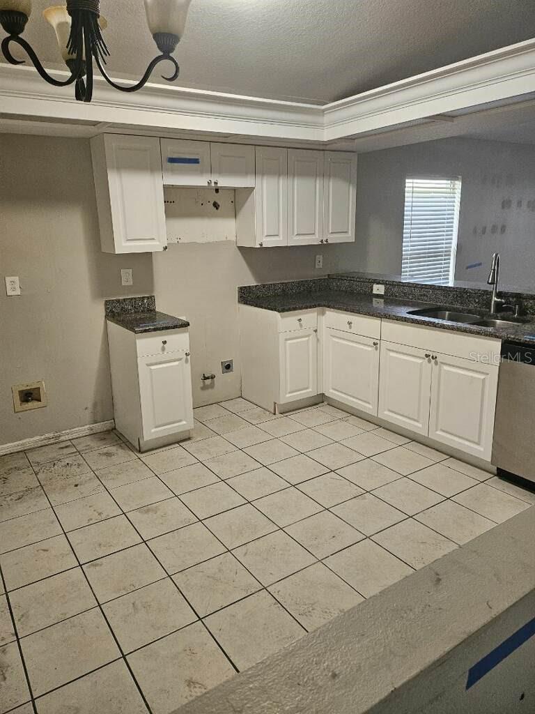 PEPPERMILL V AT PROVIDENCE LAK - Residential