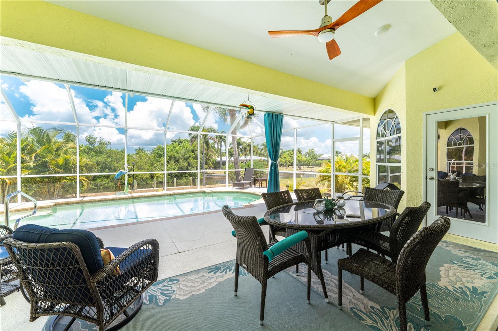 CHARLOTTE PARK - Residential