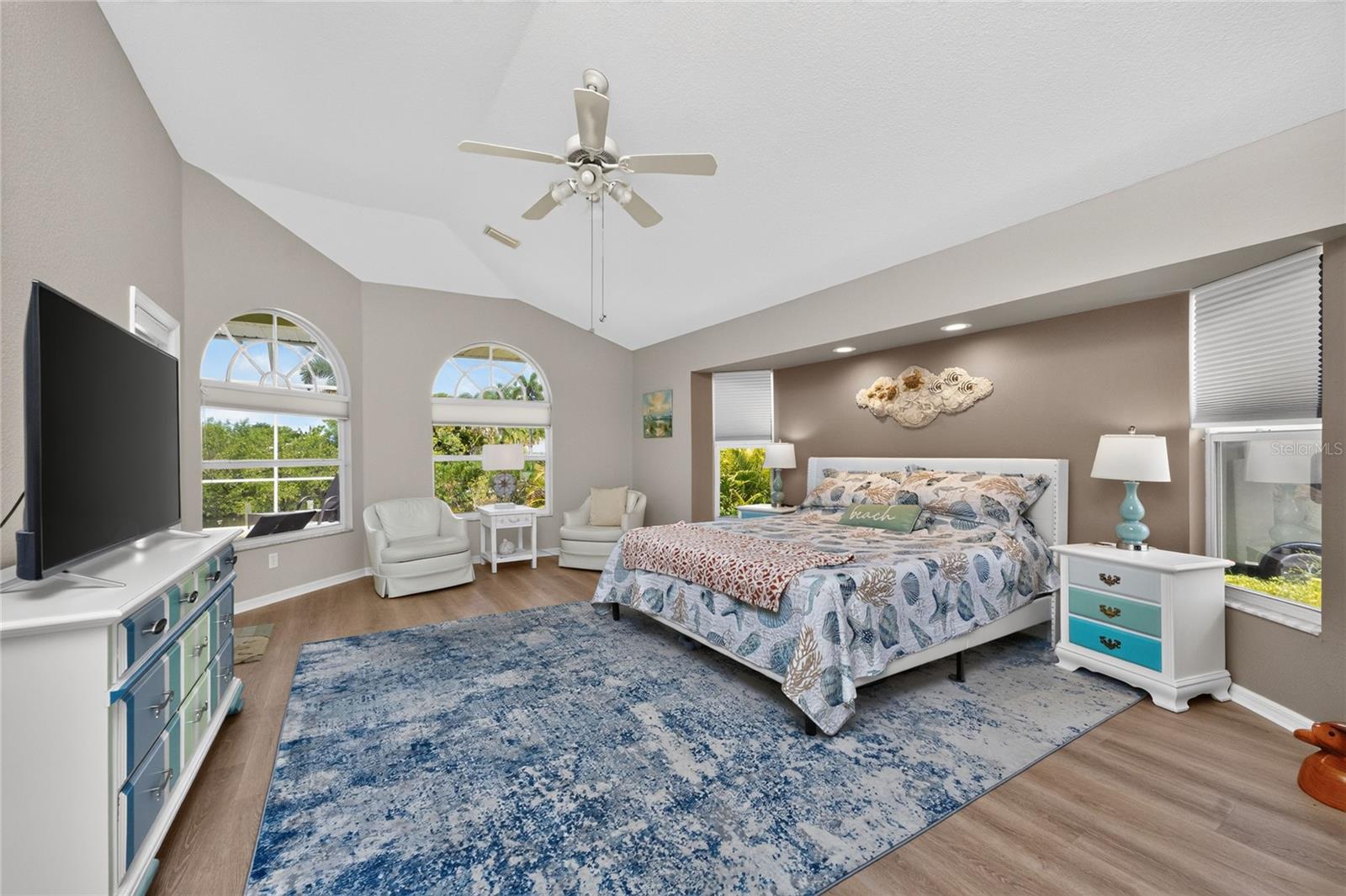 CHARLOTTE PARK - Residential