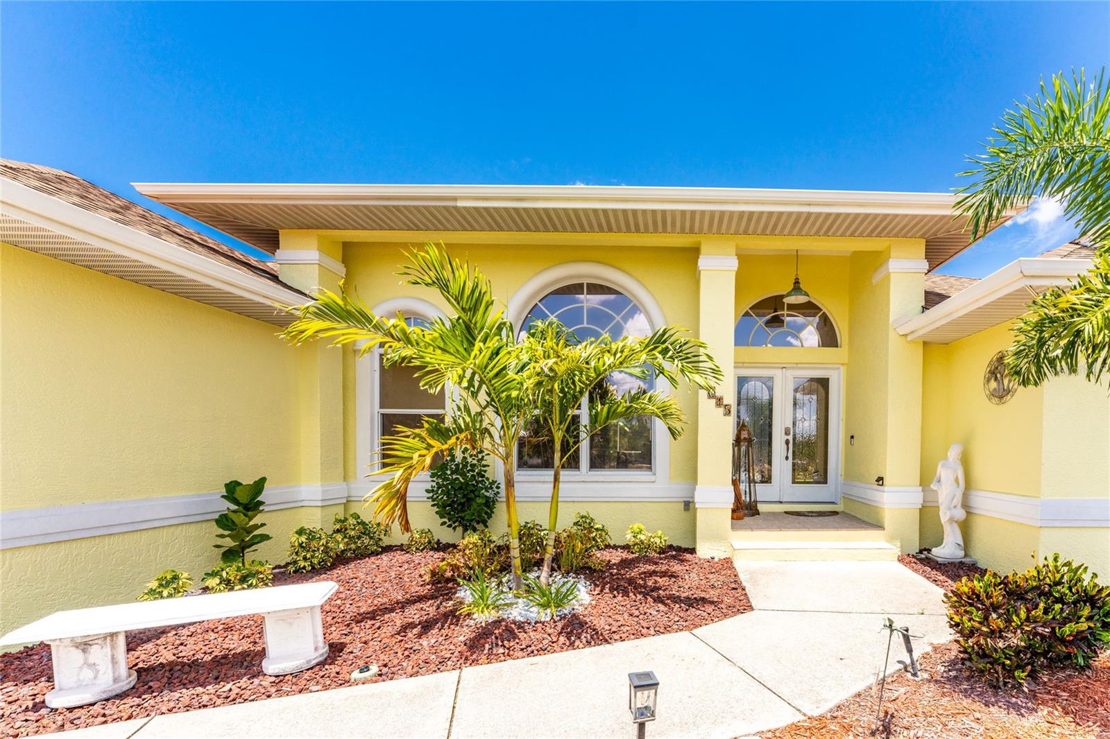 CHARLOTTE PARK - Residential