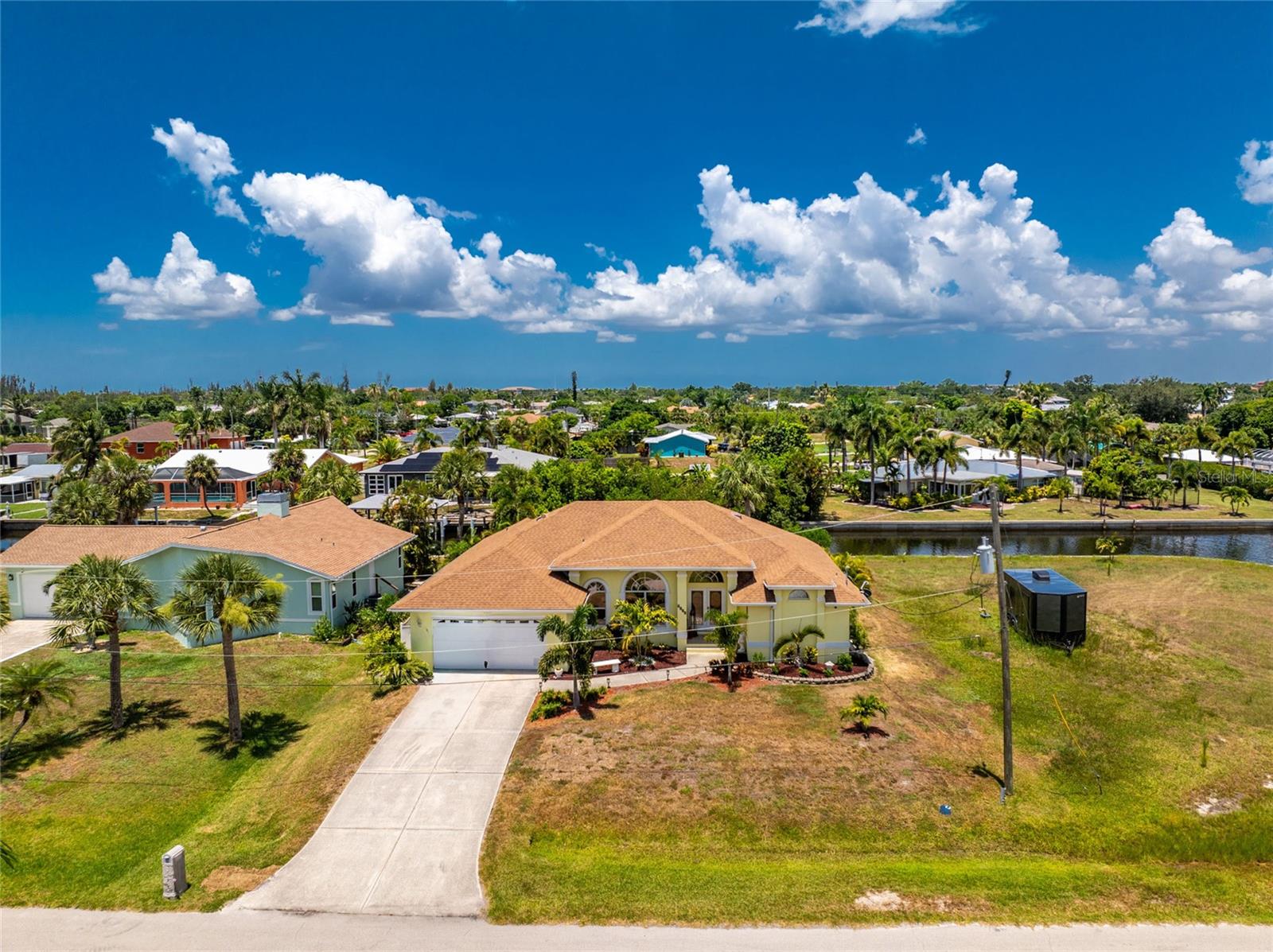 CHARLOTTE PARK - Residential