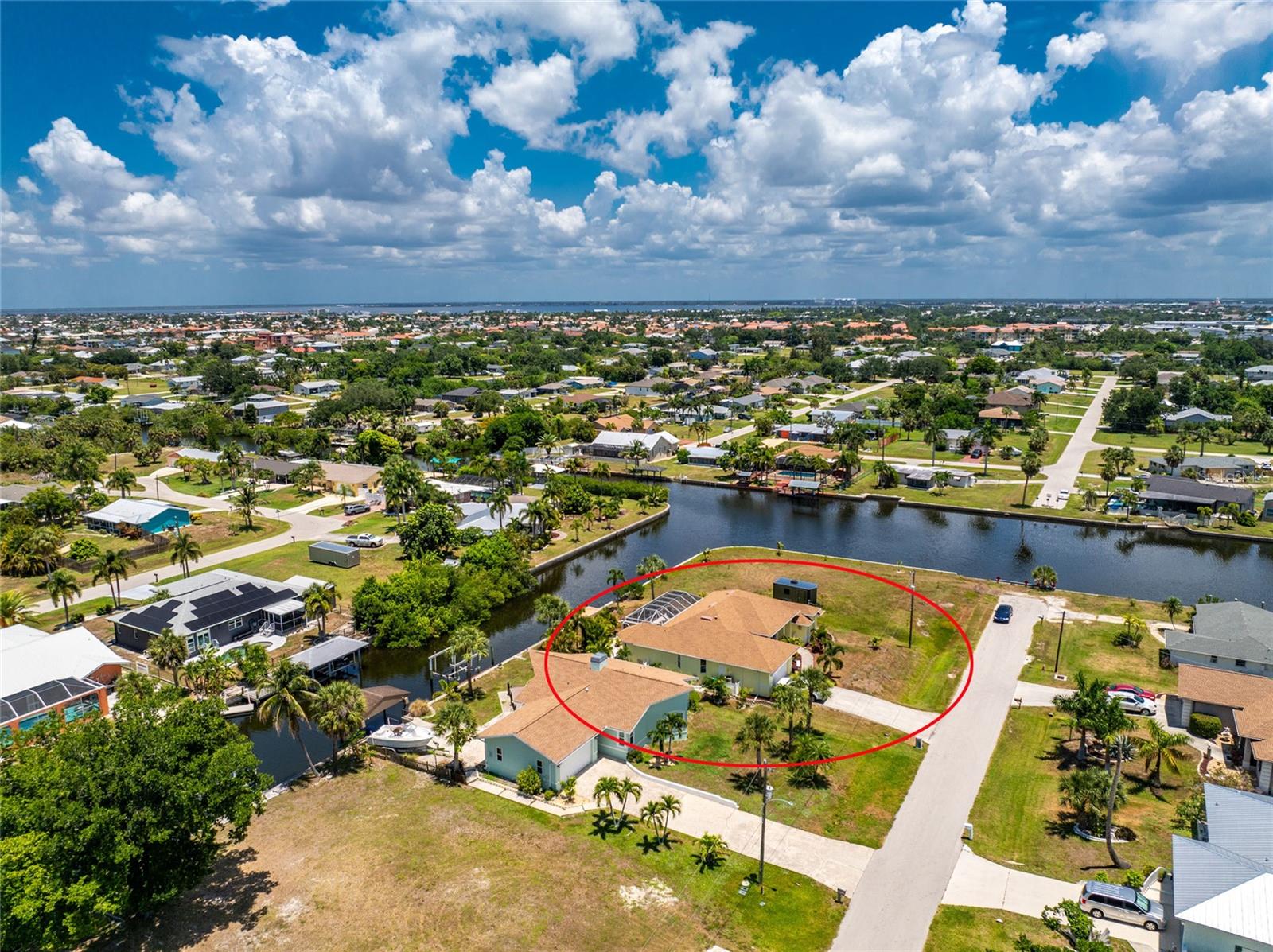 CHARLOTTE PARK - Residential