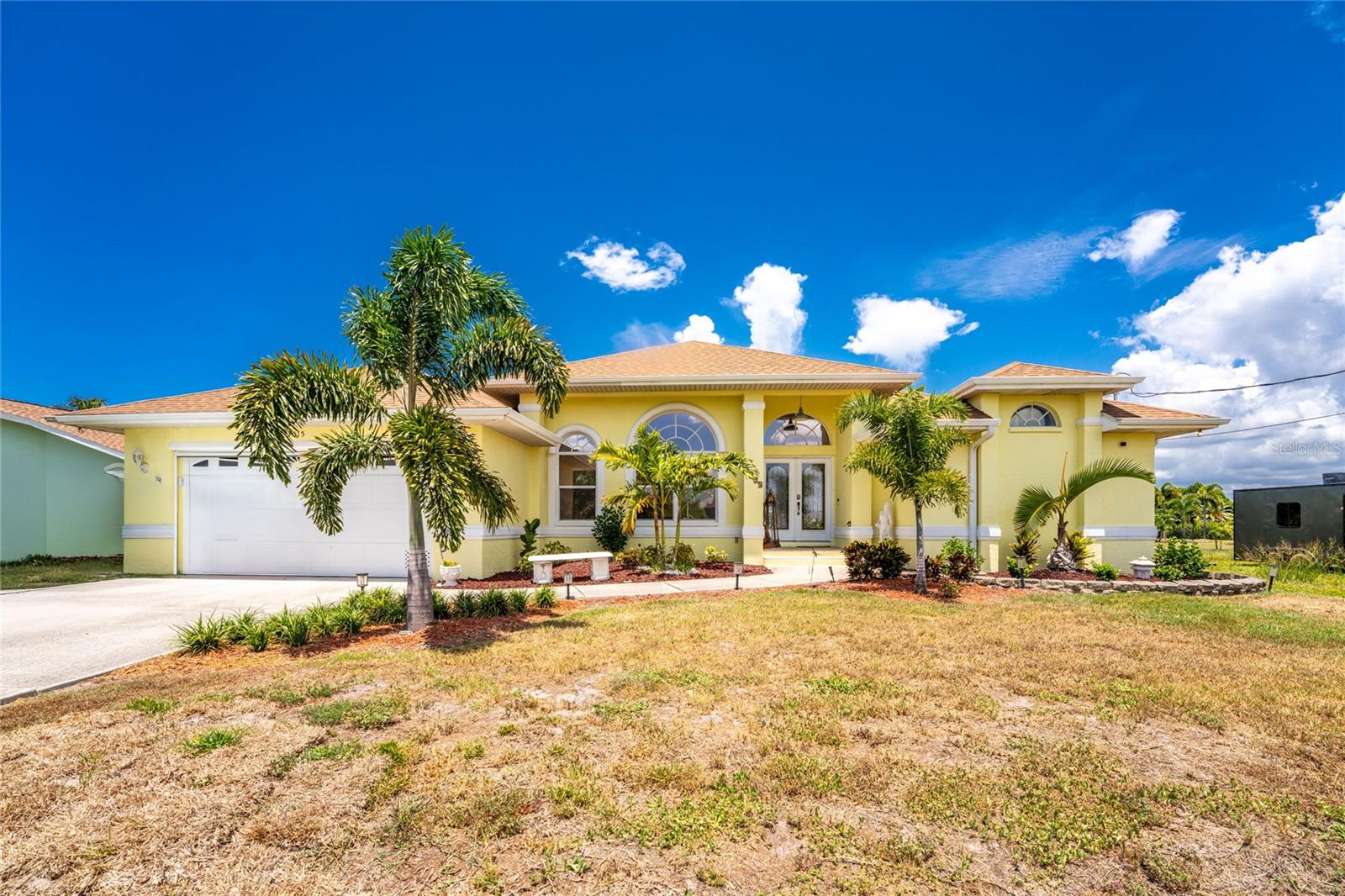 CHARLOTTE PARK - Residential