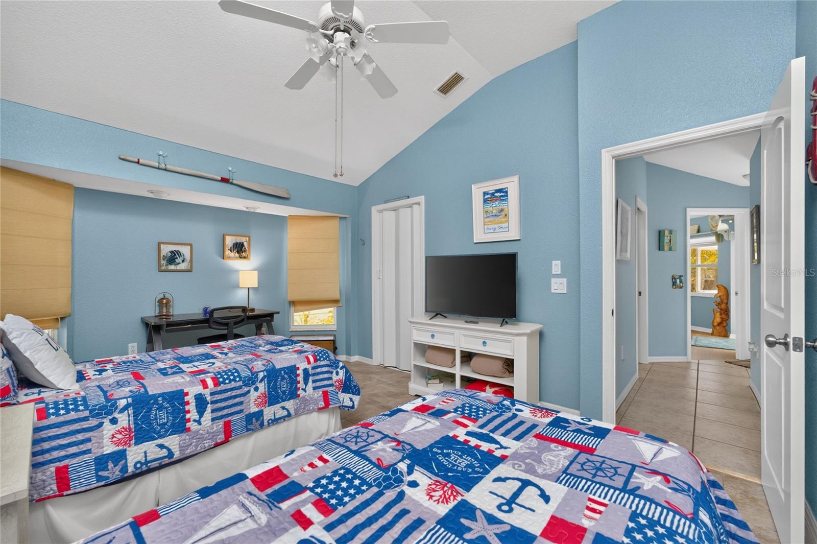 CHARLOTTE PARK - Residential