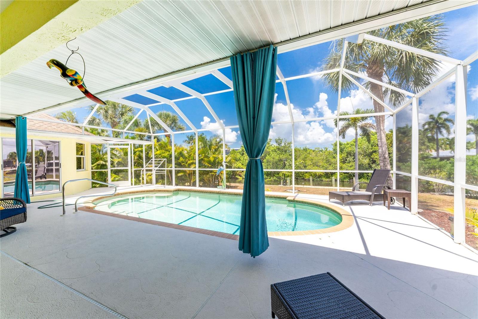 CHARLOTTE PARK - Residential