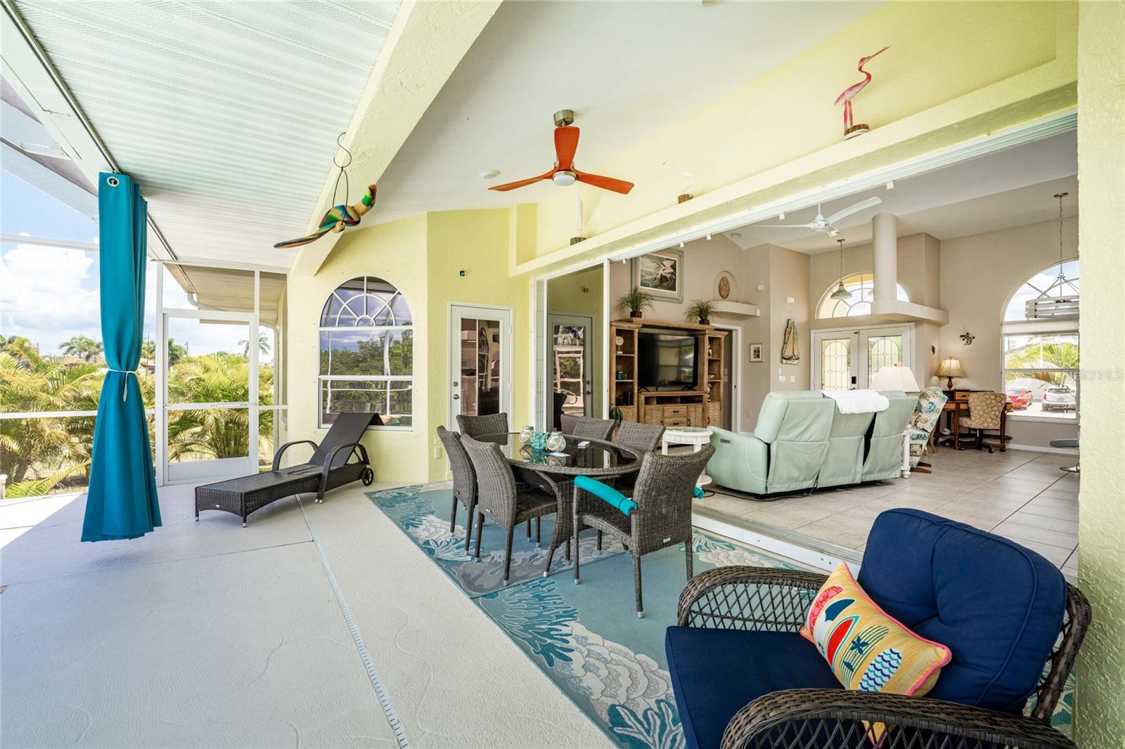 CHARLOTTE PARK - Residential