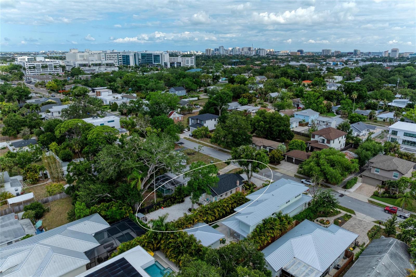 LA LINDA TERRACE - Residential
