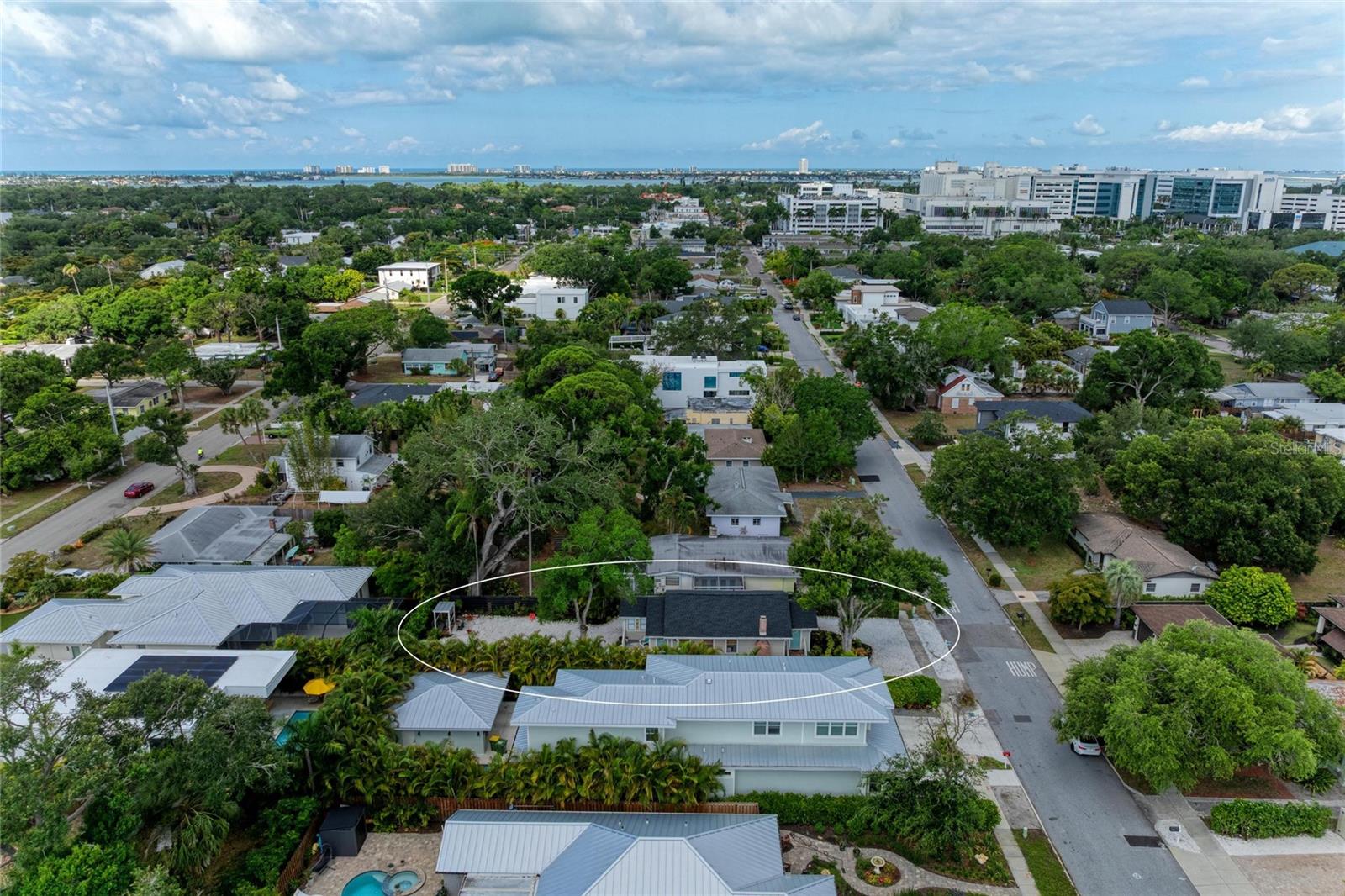 LA LINDA TERRACE - Residential