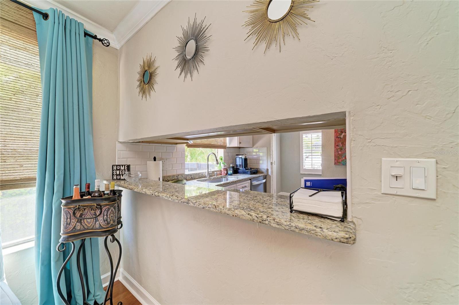 LA LINDA TERRACE - Residential