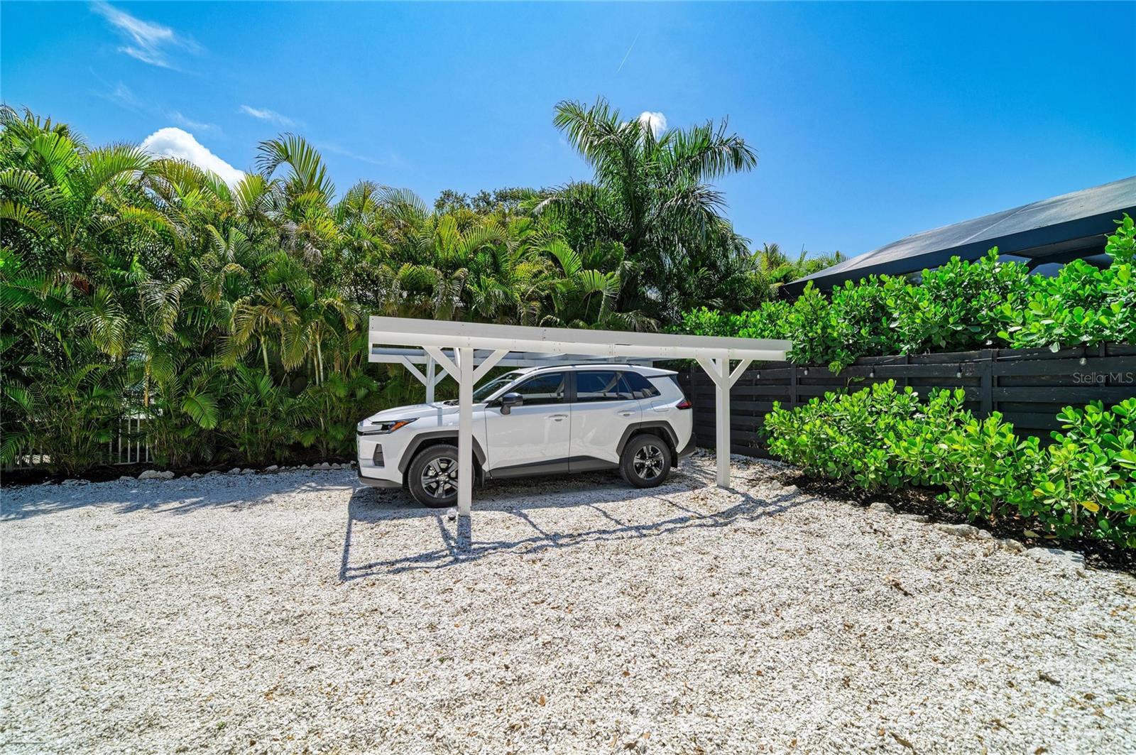 LA LINDA TERRACE - Residential