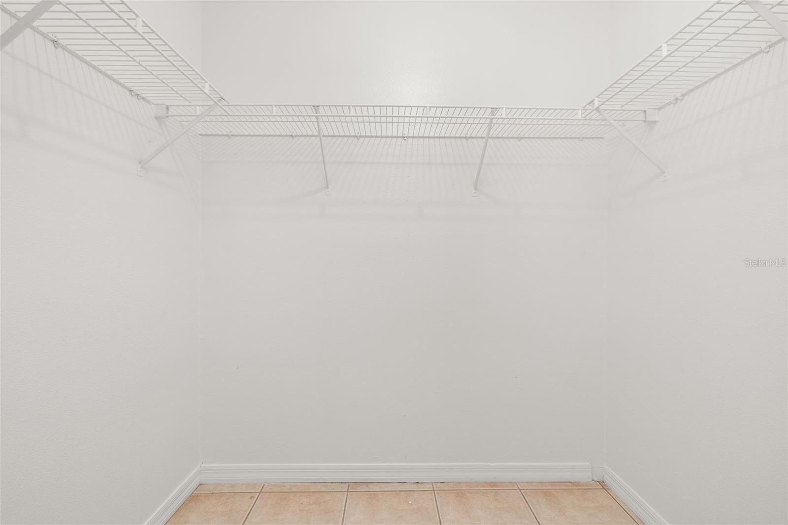 EAGLERIDGE PH 01A REP - Residential Lease