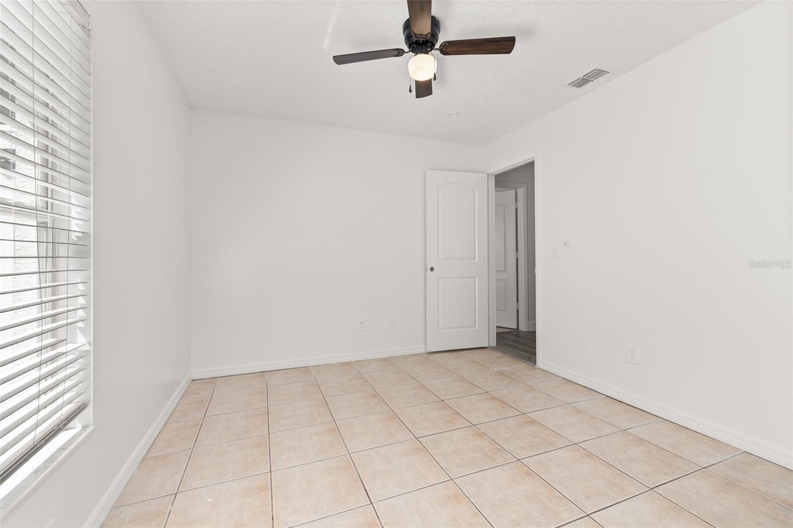 EAGLERIDGE PH 01A REP - Residential Lease