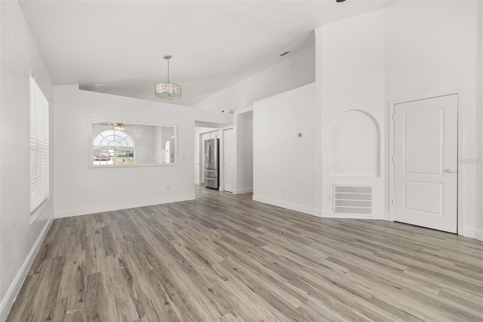 EAGLERIDGE PH 01A REP - Residential Lease