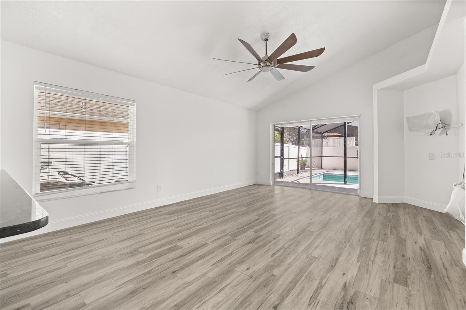 EAGLERIDGE PH 01A REP - Residential Lease