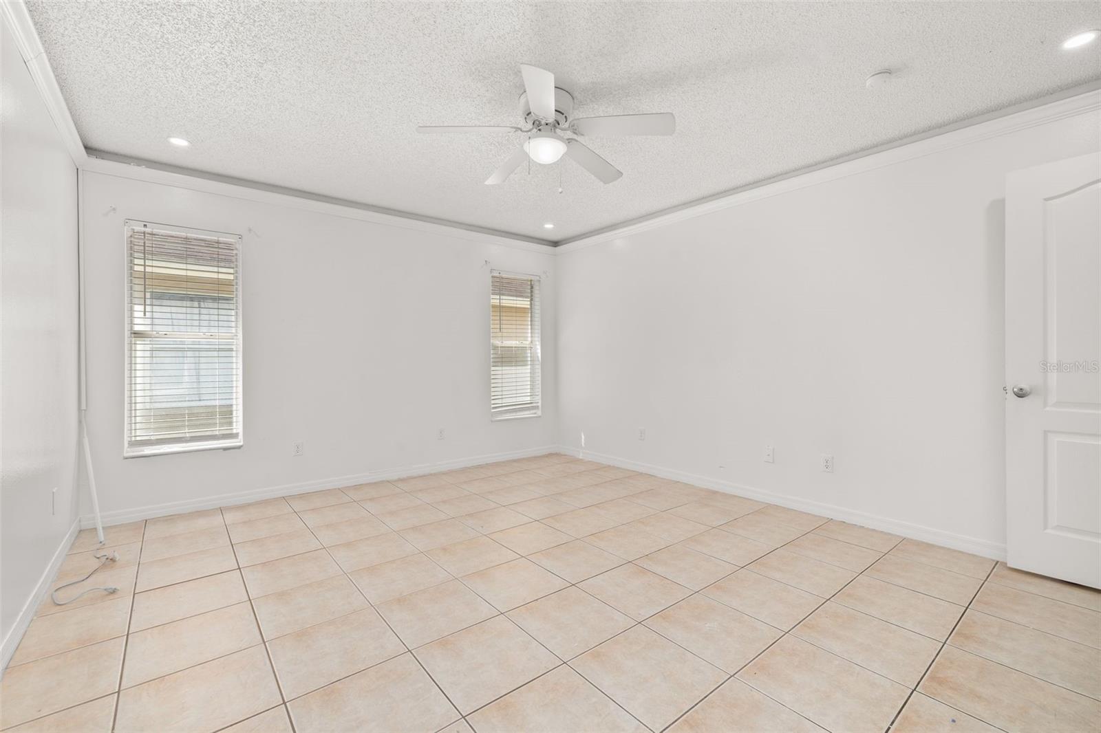 EAGLERIDGE PH 01A REP - Residential Lease