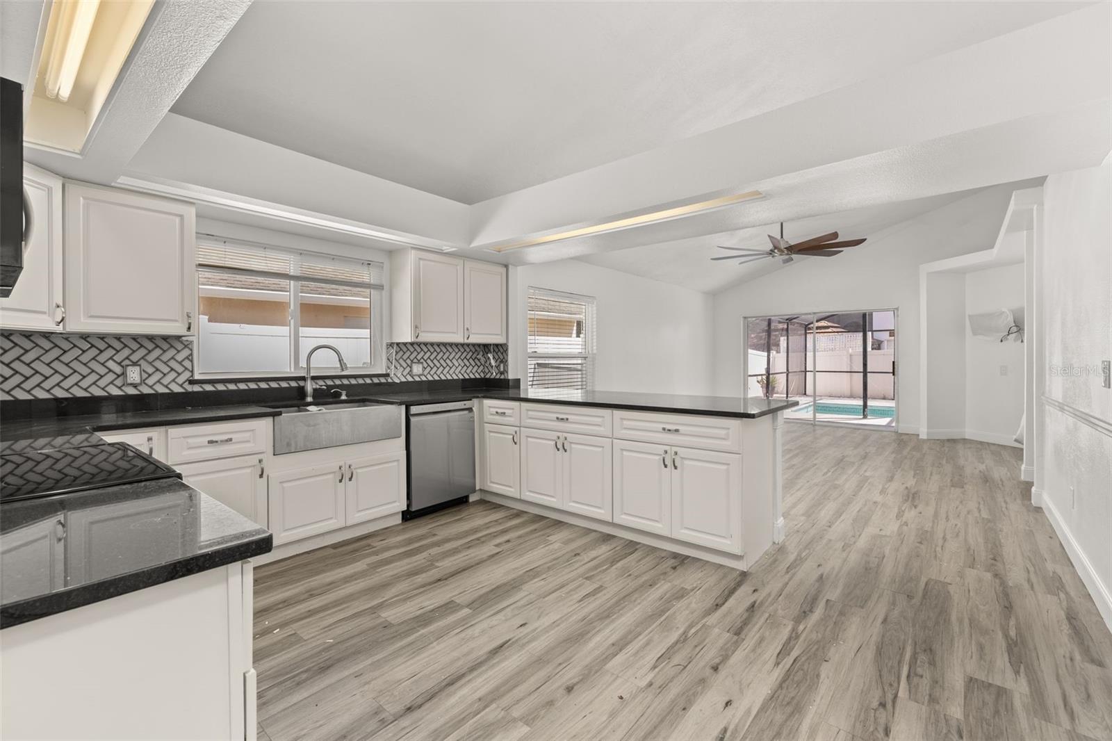 EAGLERIDGE PH 01A REP - Residential Lease