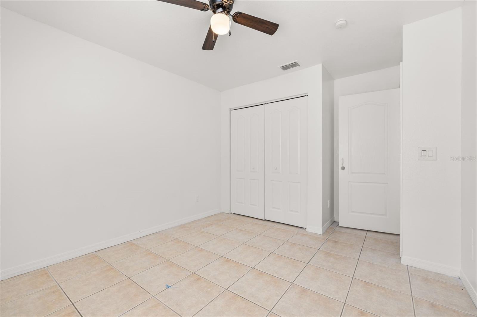 EAGLERIDGE PH 01A REP - Residential Lease