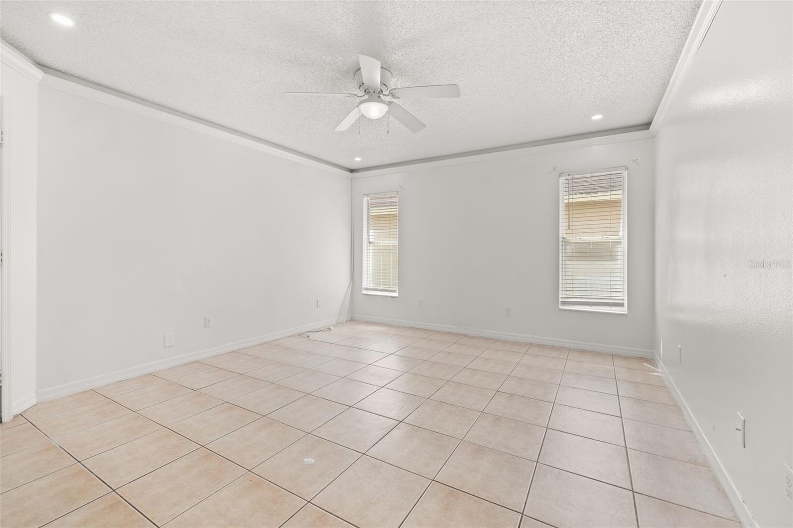 EAGLERIDGE PH 01A REP - Residential Lease