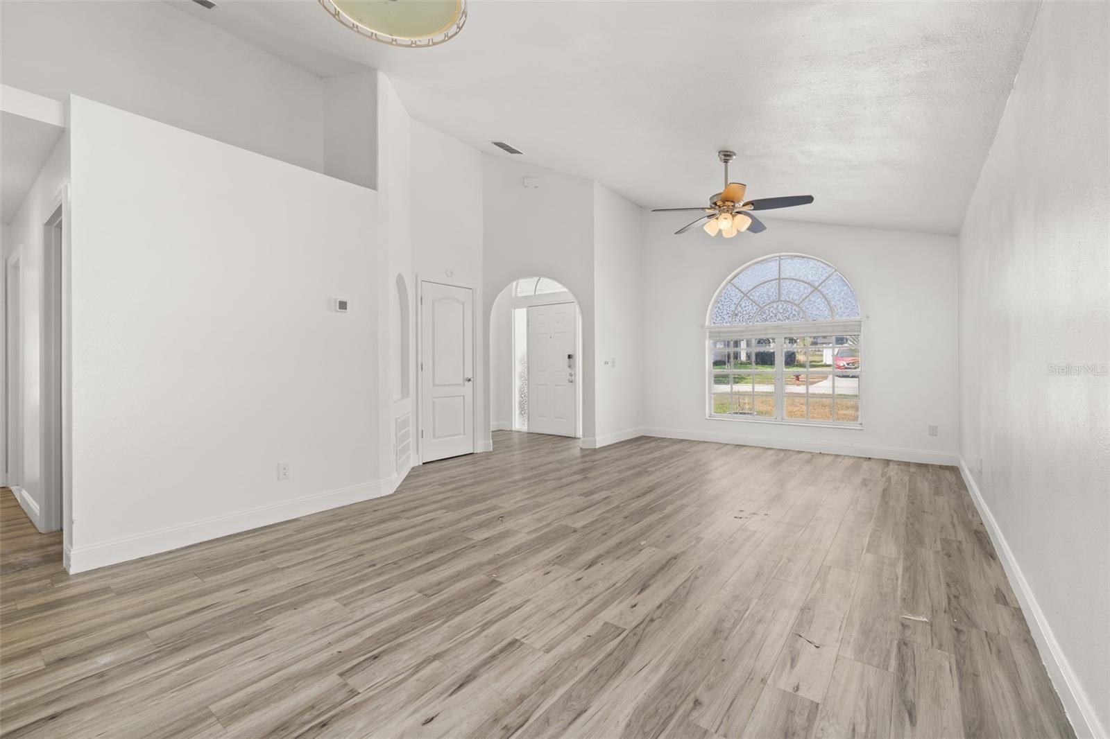 EAGLERIDGE PH 01A REP - Residential Lease