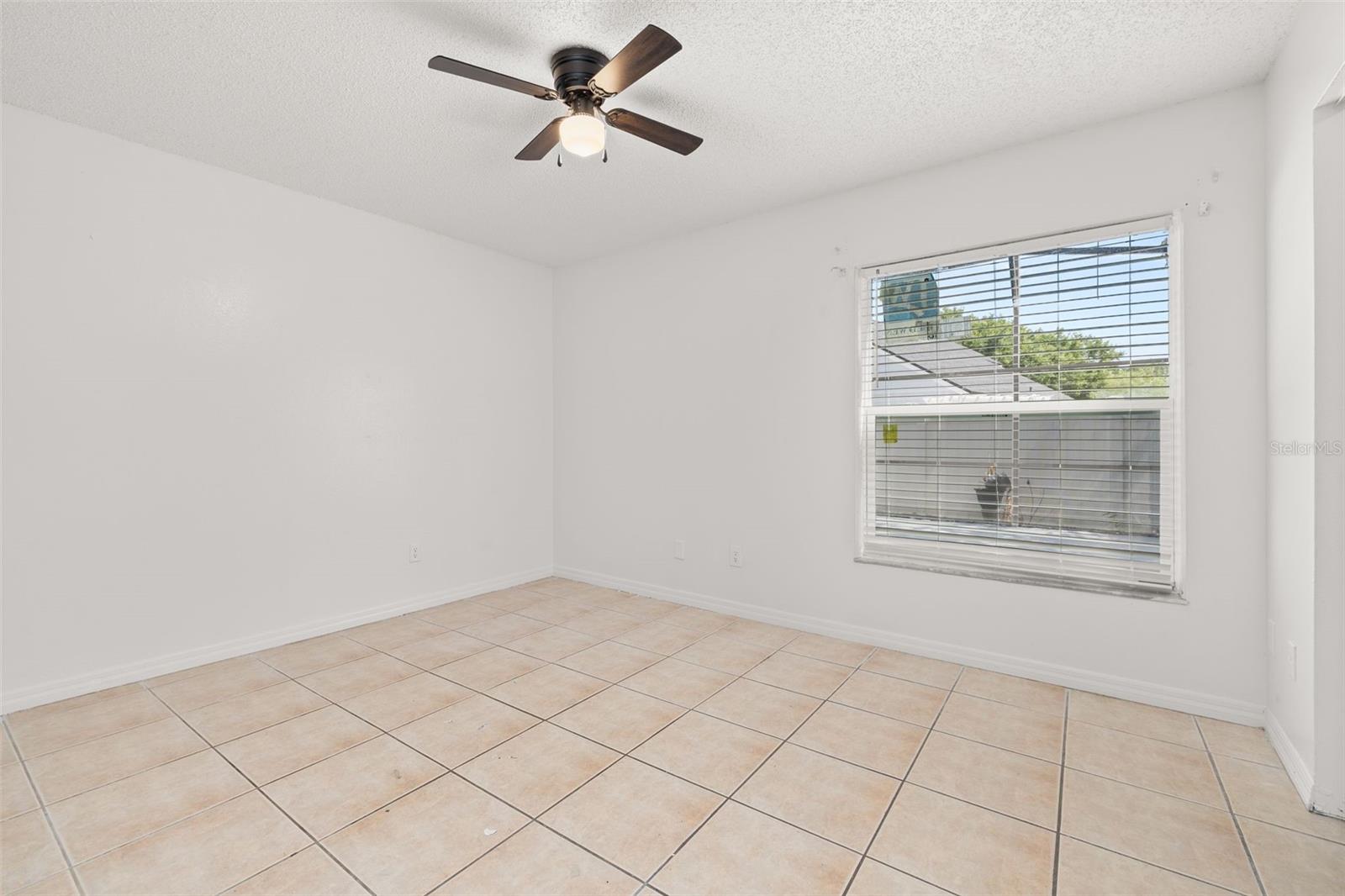 EAGLERIDGE PH 01A REP - Residential Lease