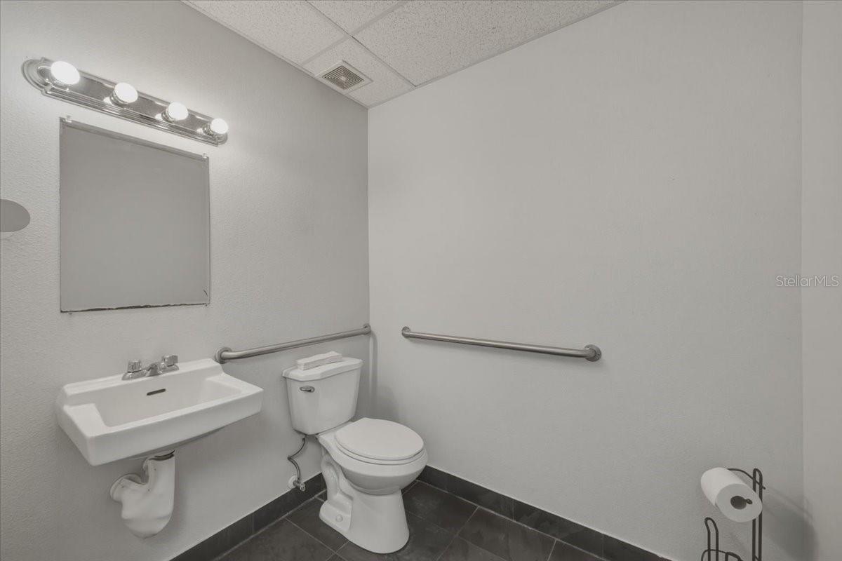 PORTER LAKE PARK - Commercial Sale