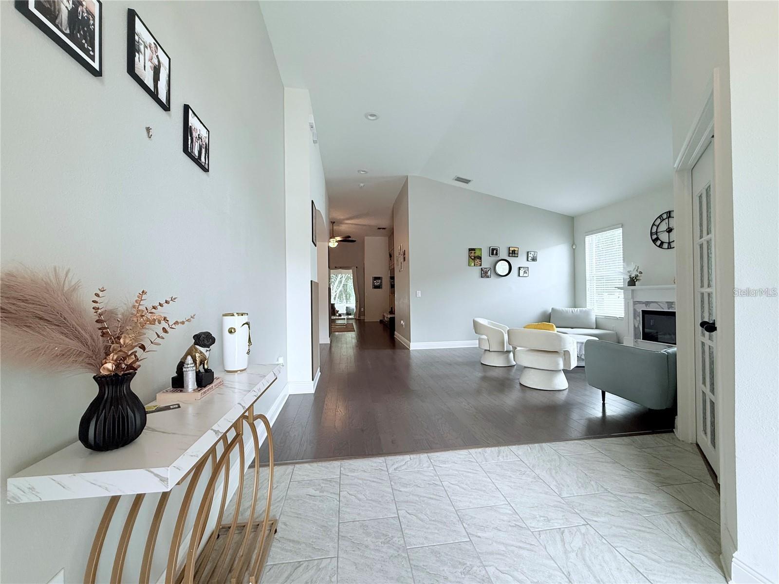 OAK CRK A-D PH 03 - Residential Lease