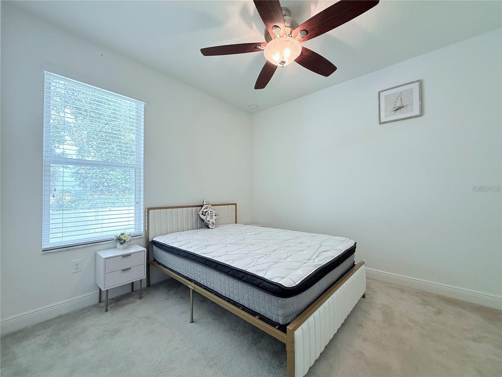 OAK CRK A-D PH 03 - Residential Lease