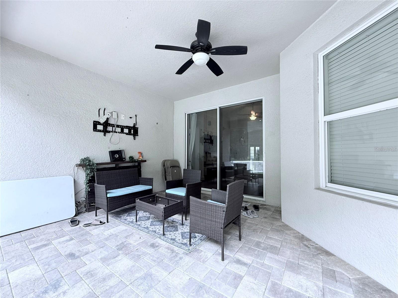 OAK CRK A-D PH 03 - Residential Lease