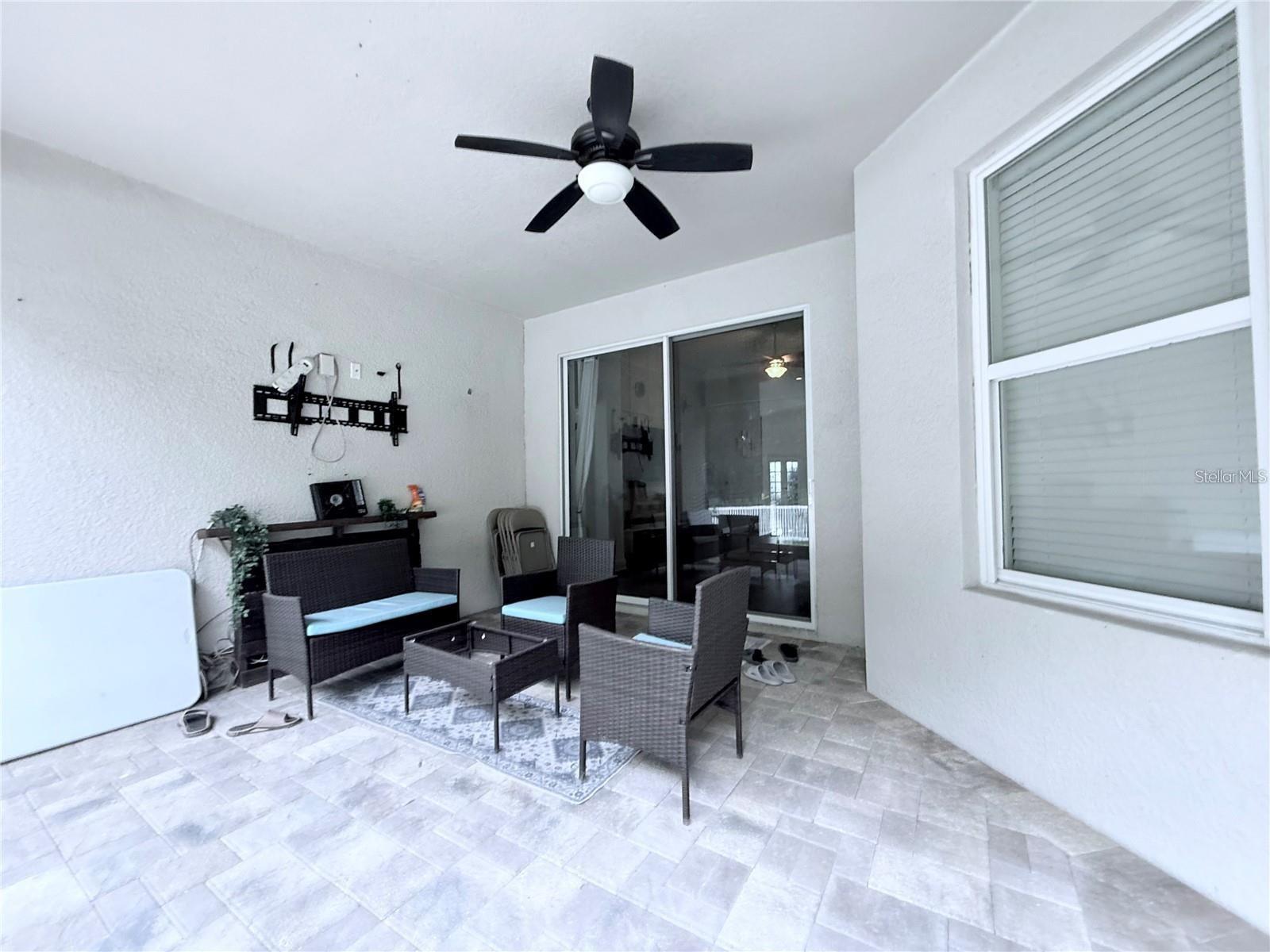 OAK CRK A-D PH 03 - Residential Lease