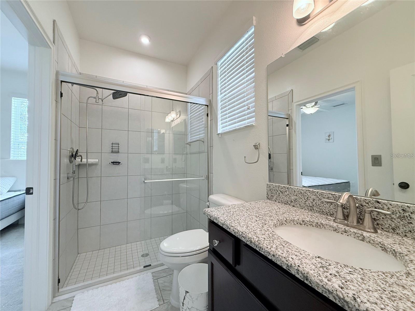 OAK CRK A-D PH 03 - Residential Lease