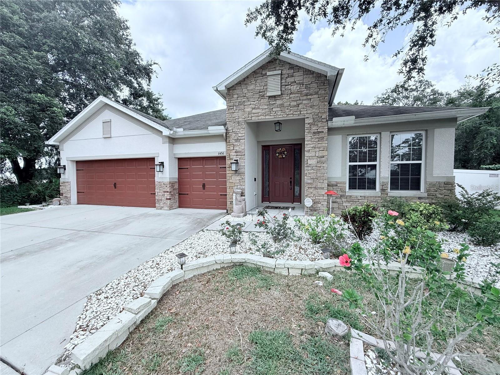 OAK CRK A-D PH 03 - Residential Lease