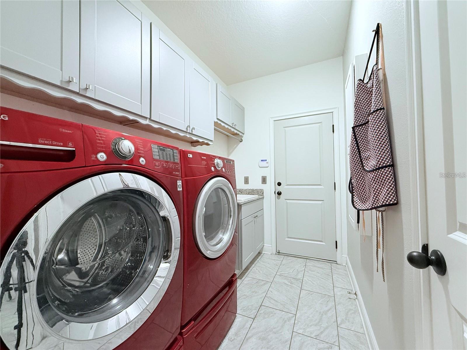 OAK CRK A-D PH 03 - Residential Lease