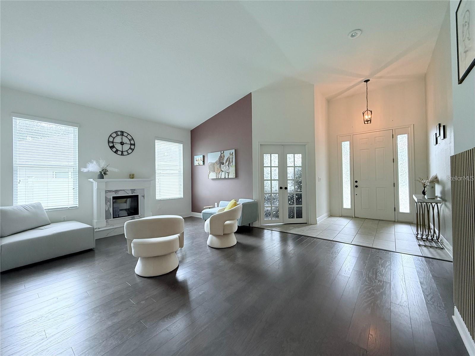 OAK CRK A-D PH 03 - Residential Lease