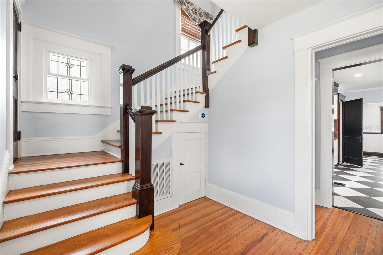 ROSE COURT - Residential