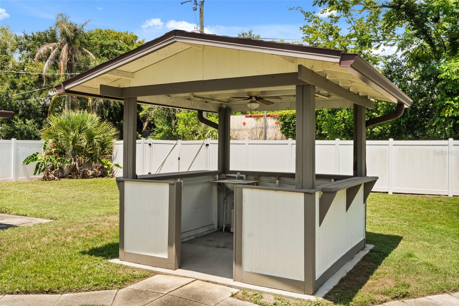 ROSE COURT - Residential