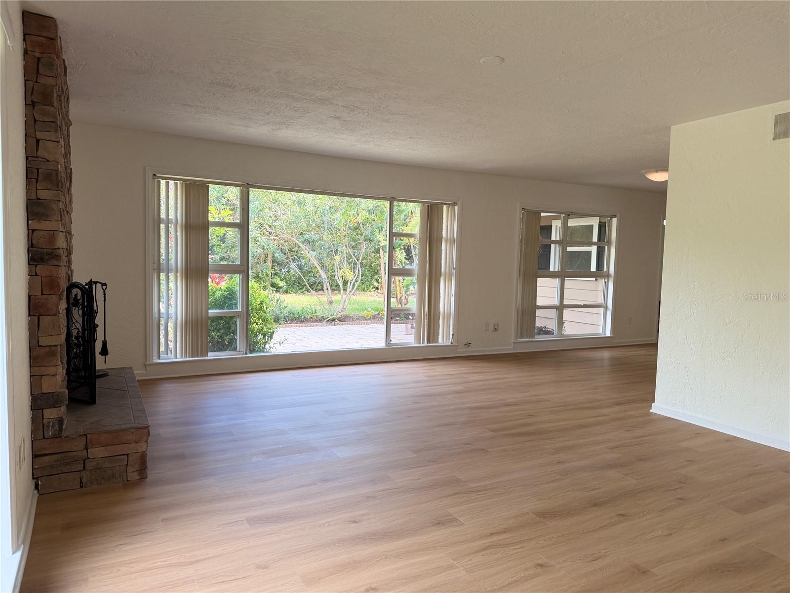 RINGLING PARK - Residential