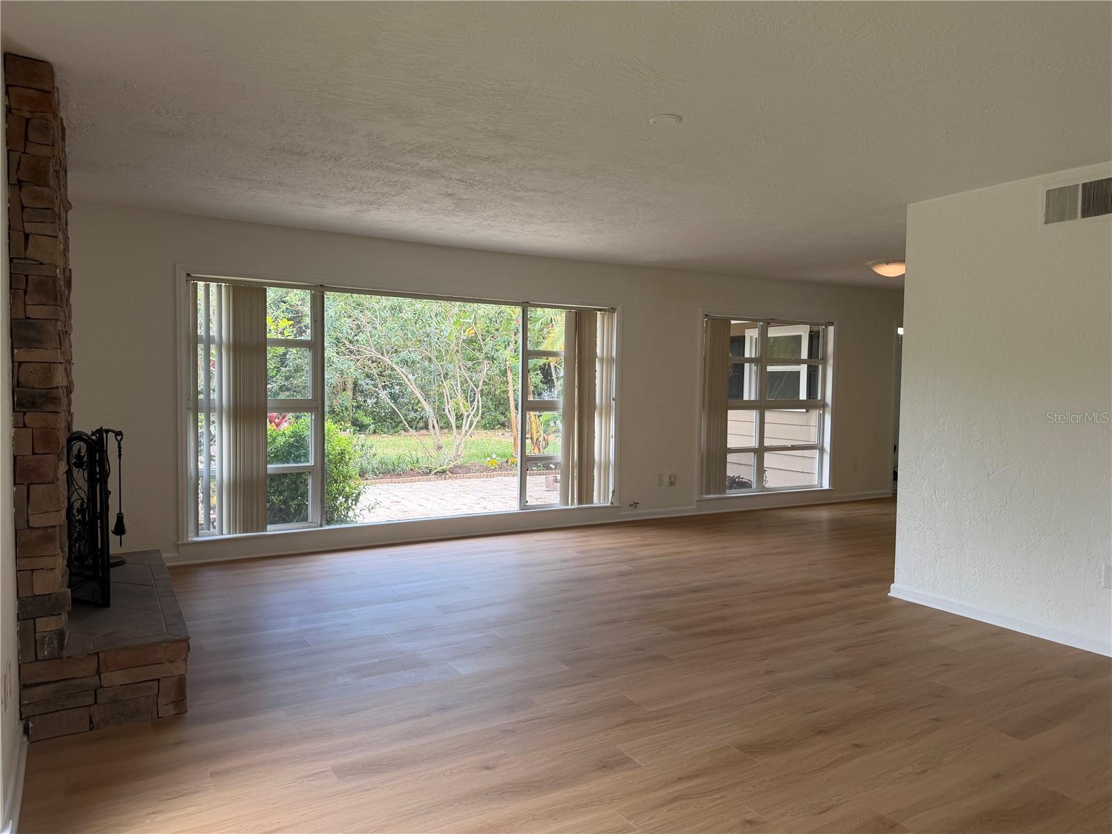 RINGLING PARK - Residential